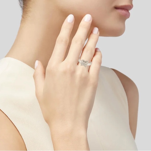 Gucci ~ Butterfly Motif Silver Ring Size - Picture 2 of 4